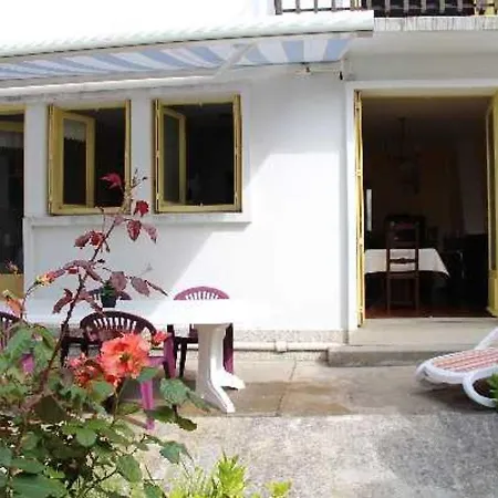 Maison F6 En Centre-ville De Royan, A 150m De La Plage, Avec Garage Et Jardin - Fr-1-71-55 펜션 로양